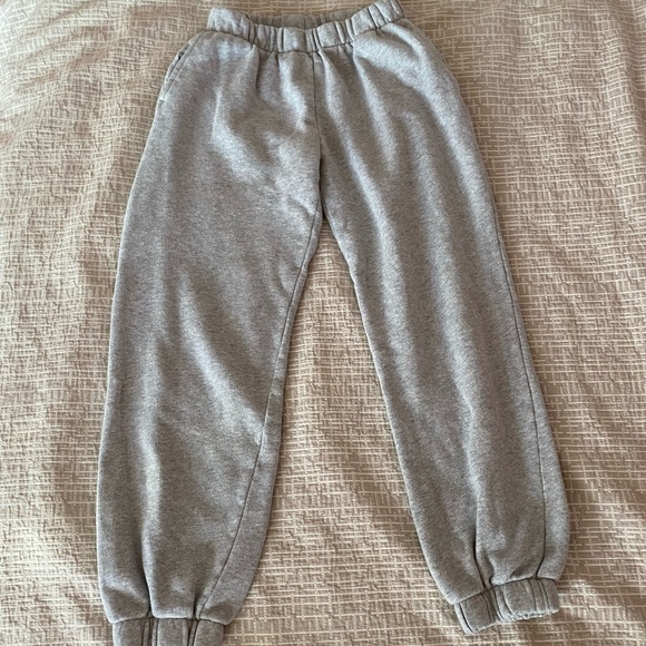 Brandy Melville Pants - Brandy sweatpants